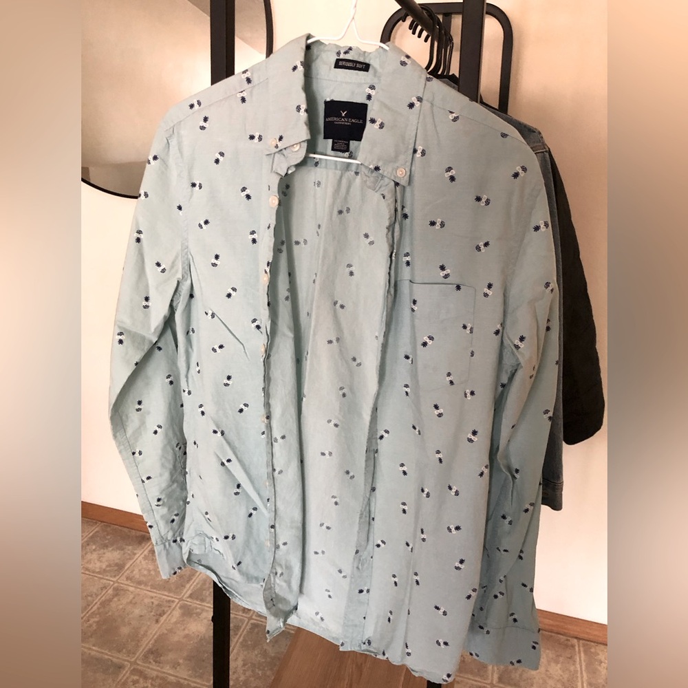 Men’s long sleeve, button-down shirt.